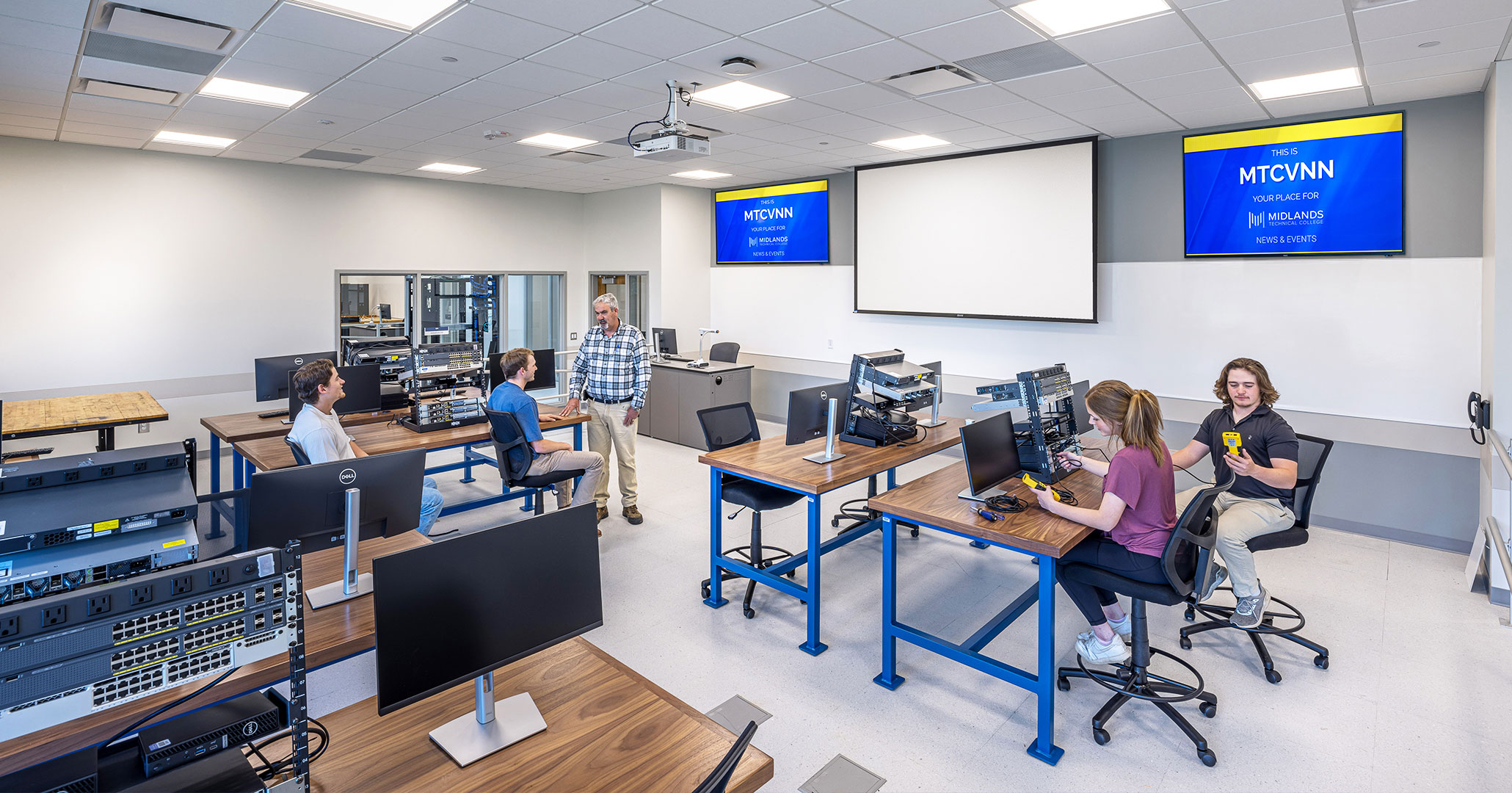BOUDREAUX architects designed classroom spaces for students to engage fully with their professors