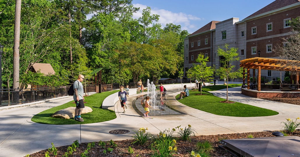 BOUDREAUX architects designed a splash pad at Virginia Hylton Park.