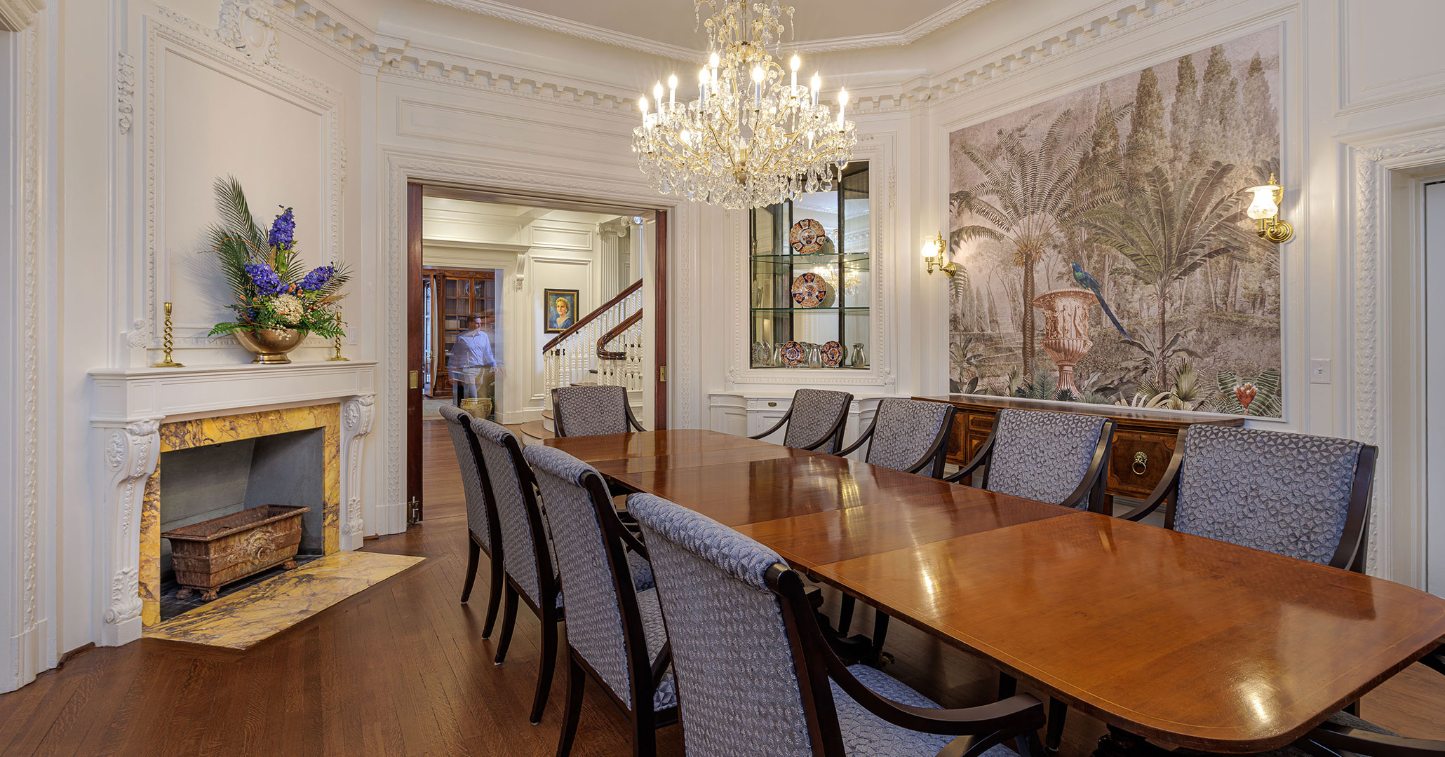 BOUDREAUX architects used existing spaces to create conference areas for faculty to meet and students to congregate