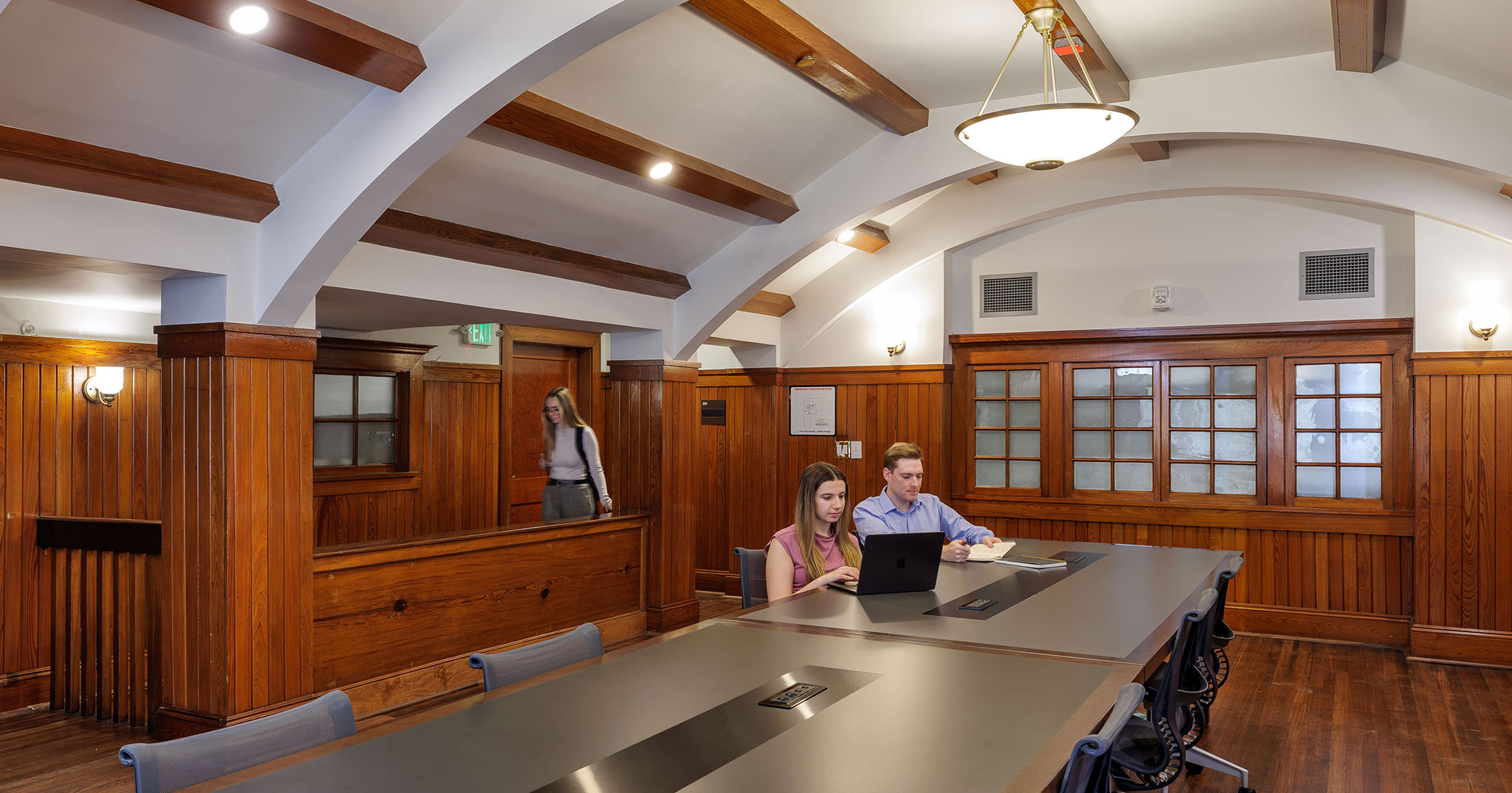 BOUDREAUX architects restored the third-floor billiards room, now used by law students as a get-away study space